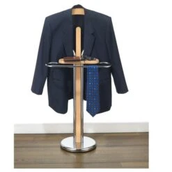 Herrendiener GREGOR, Buchefarben -Möbelhaus 30425 2