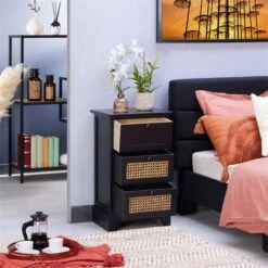 Nachttisch ROSHNI Mit 3 Schubladen Und Wiener Geflecht, Schwarz -Möbelhaus 95348 AC2